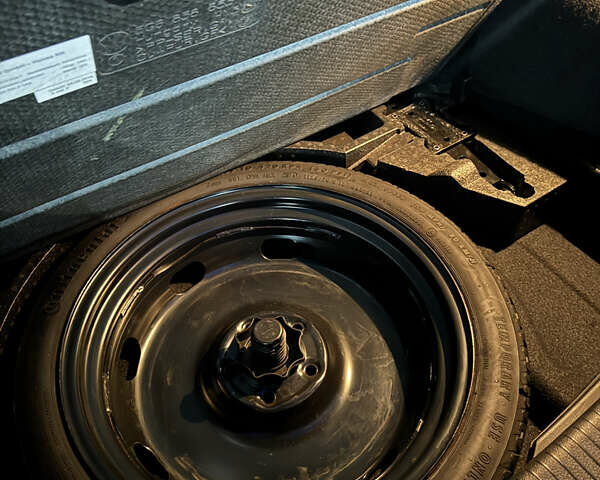 Серый Фольксваген Гольф, объемом двигателя 1.6 л и пробегом 278 тыс. км за 11200 $, фото 15 на Automoto.ua