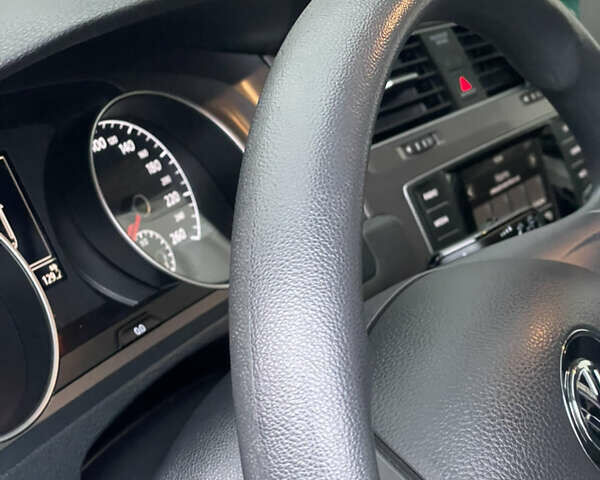 Серый Фольксваген Гольф, объемом двигателя 1.6 л и пробегом 279 тыс. км за 9450 $, фото 30 на Automoto.ua