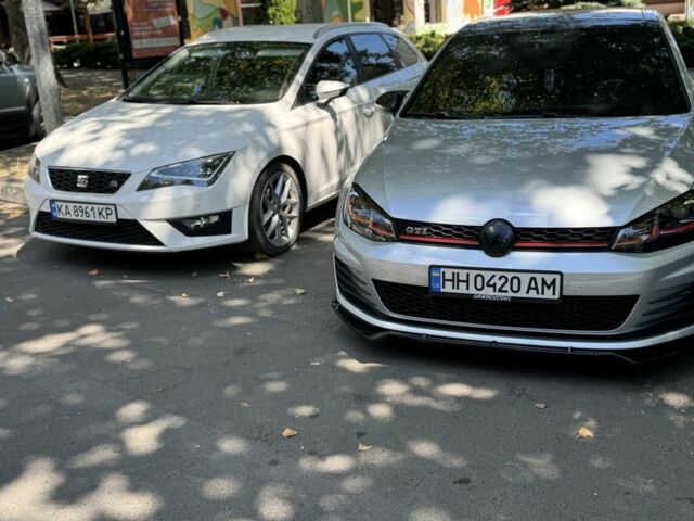 Сірий Фольксваген Гольф, об'ємом двигуна 2 л та пробігом 223 тис. км за 13500 $, фото 4 на Automoto.ua