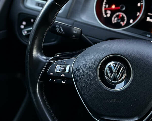 Серый Фольксваген Гольф, объемом двигателя 1.4 л и пробегом 197 тыс. км за 12999 $, фото 45 на Automoto.ua