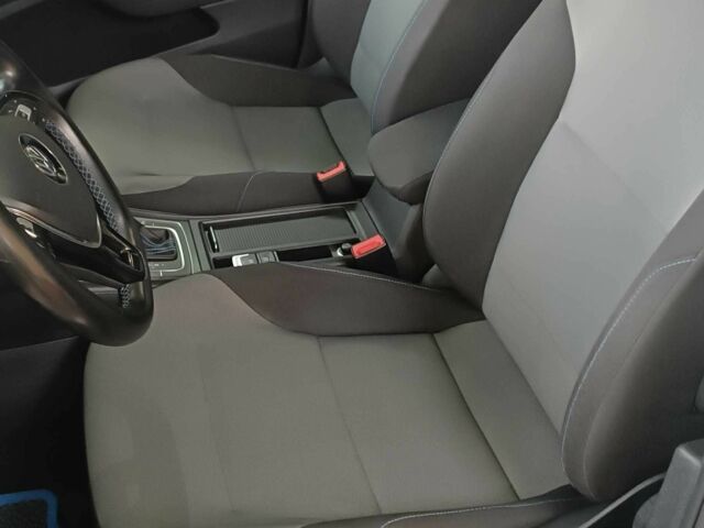 Серый Фольксваген Гольф, объемом двигателя 0 л и пробегом 116 тыс. км за 9300 $, фото 11 на Automoto.ua