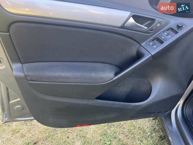 Серый Фольксваген Гольф, объемом двигателя 1.97 л и пробегом 222 тыс. км за 9000 $, фото 12 на Automoto.ua