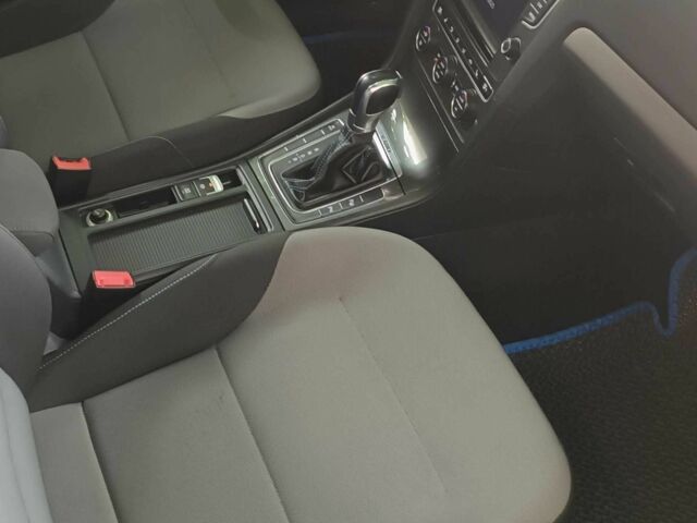 Серый Фольксваген Гольф, объемом двигателя 0 л и пробегом 116 тыс. км за 9300 $, фото 15 на Automoto.ua