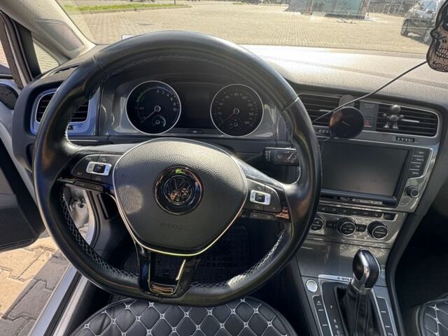 Фольксваген Гольф 2014 в Хмельницком на Automoto.ua Серый Фольксваген Гольф, объемом двигателя 0 л и пробегом 170 тыс. км за 8500 $, фото 18 на Automoto.ua