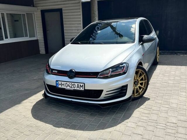 Сірий Фольксваген Гольф, об'ємом двигуна 2 л та пробігом 223 тис. км за 13500 $, фото 2 на Automoto.ua