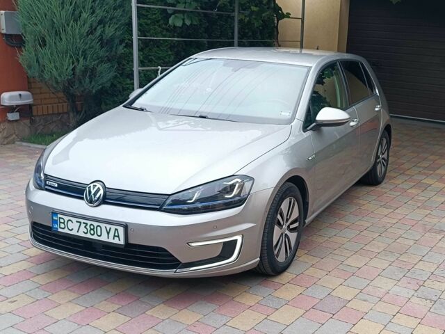 Серый Фольксваген Гольф, объемом двигателя 0 л и пробегом 116 тыс. км за 9300 $, фото 1 на Automoto.ua