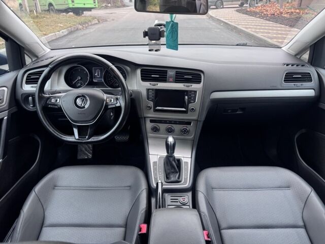 Серый Фольксваген Гольф, объемом двигателя 2 л и пробегом 136 тыс. км за 13800 $, фото 7 на Automoto.ua