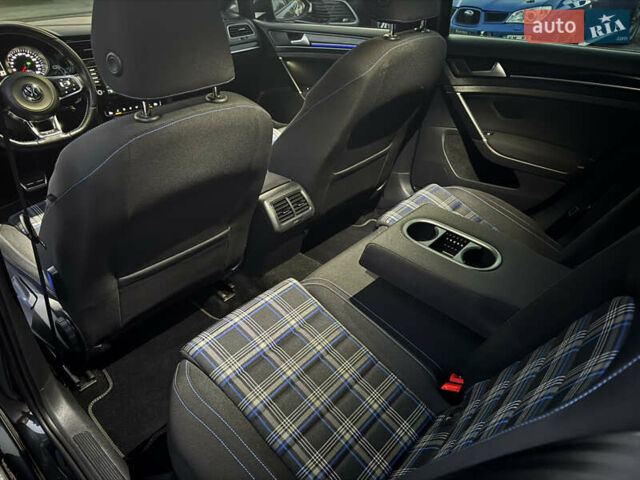 Серый Фольксваген Гольф, объемом двигателя 1.4 л и пробегом 228 тыс. км за 13750 $, фото 32 на Automoto.ua