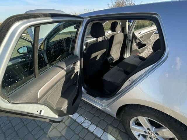 Серый Фольксваген Гольф, объемом двигателя 0 л и пробегом 137 тыс. км за 8999 $, фото 6 на Automoto.ua