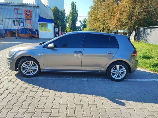 Сірий Фольксваген Гольф, об'ємом двигуна 0 л та пробігом 135 тис. км за 8900 $, фото 2 на Automoto.ua