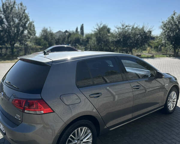 Серый Фольксваген Гольф, объемом двигателя 1.6 л и пробегом 288 тыс. км за 12200 $, фото 9 на Automoto.ua