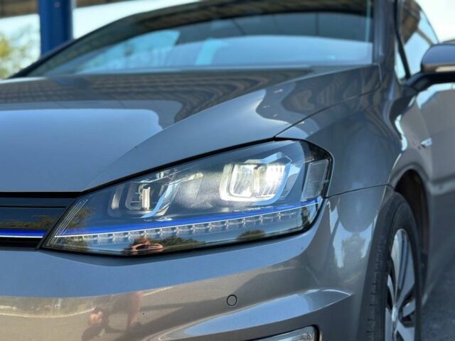 Сірий Фольксваген Гольф, об'ємом двигуна 0 л та пробігом 127 тис. км за 8500 $, фото 19 на Automoto.ua