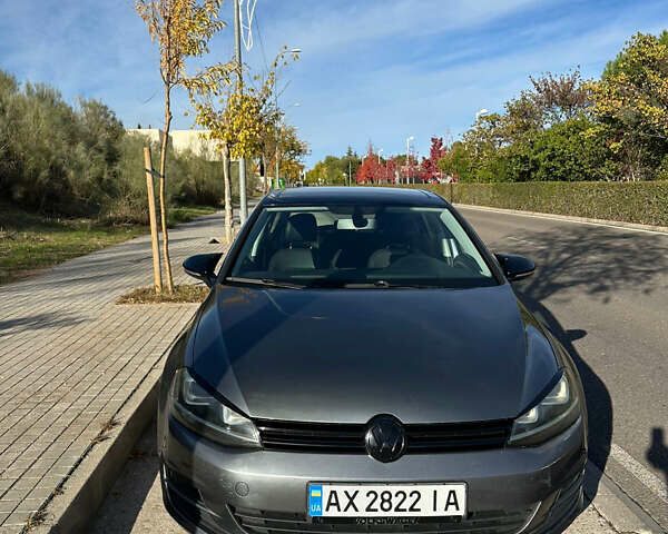 Серый Фольксваген Гольф, объемом двигателя 1.8 л и пробегом 136 тыс. км за 13500 $, фото 1 на Automoto.ua