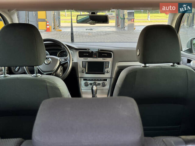 Серый Фольксваген Гольф, объемом двигателя 1.4 л и пробегом 148 тыс. км за 14600 $, фото 18 на Automoto.ua