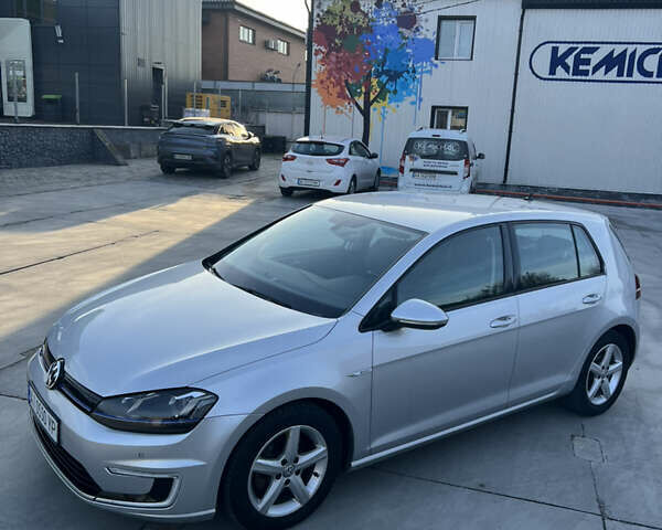 Серый Фольксваген Гольф, объемом двигателя 0 л и пробегом 136 тыс. км за 9000 $, фото 1 на Automoto.ua