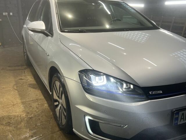 Серый Фольксваген Гольф, объемом двигателя 0 л и пробегом 100 тыс. км за 8500 $, фото 2 на Automoto.ua