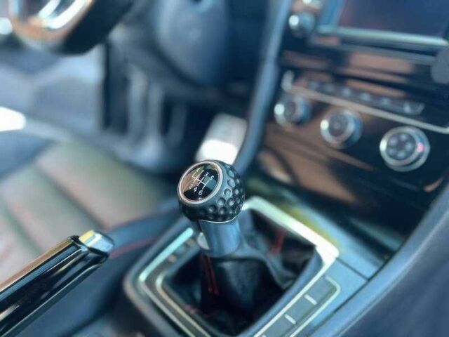 Сірий Фольксваген Гольф, об'ємом двигуна 2 л та пробігом 118 тис. км за 8000 $, фото 13 на Automoto.ua