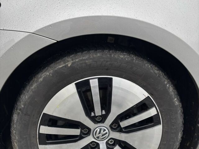 Серый Фольксваген Гольф, объемом двигателя 0 л и пробегом 129 тыс. км за 10300 $, фото 3 на Automoto.ua