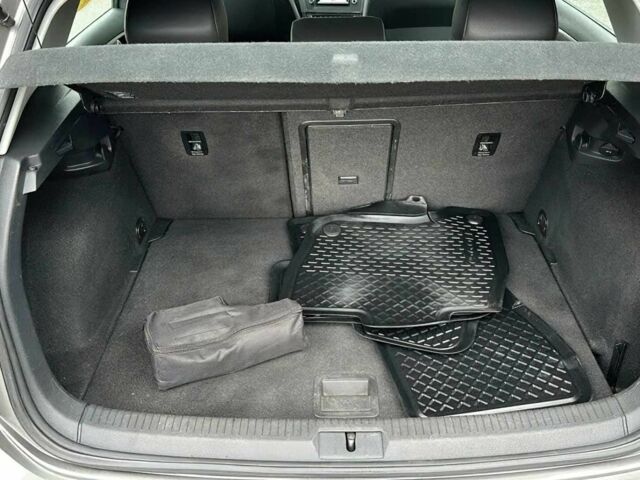 Сірий Фольксваген Гольф, об'ємом двигуна 0 л та пробігом 72 тис. км за 5000 $, фото 6 на Automoto.ua