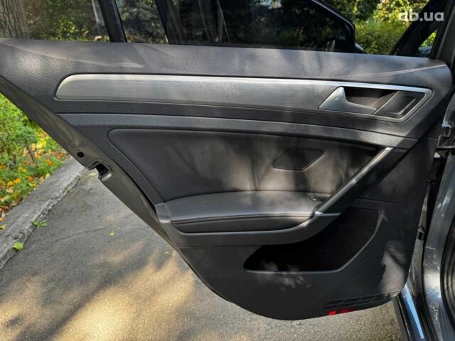 Сірий Фольксваген Гольф, об'ємом двигуна 2 л та пробігом 198 тис. км за 11590 $, фото 19 на Automoto.ua