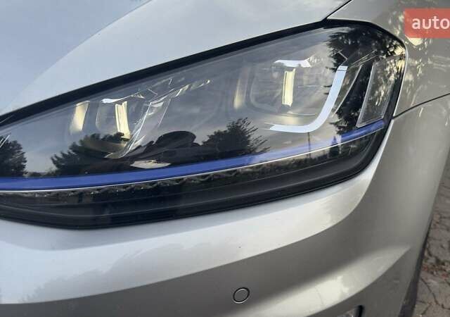 Сірий Фольксваген Гольф, об'ємом двигуна 0 л та пробігом 120 тис. км за 8750 $, фото 31 на Automoto.ua