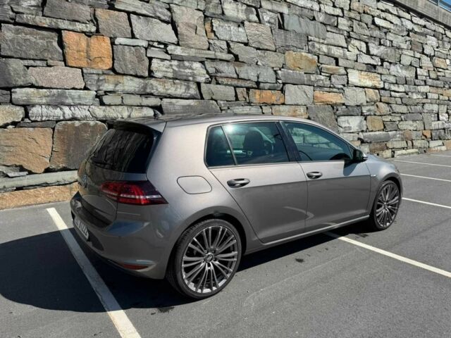 Серый Фольксваген Гольф, объемом двигателя 0 л и пробегом 100 тыс. км за 9200 $, фото 2 на Automoto.ua