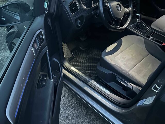 Серый Фольксваген Гольф, объемом двигателя 0 л и пробегом 167 тыс. км за 8900 $, фото 8 на Automoto.ua