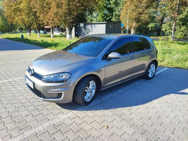 Сірий Фольксваген Гольф, об'ємом двигуна 0 л та пробігом 135 тис. км за 8900 $, фото 1 на Automoto.ua