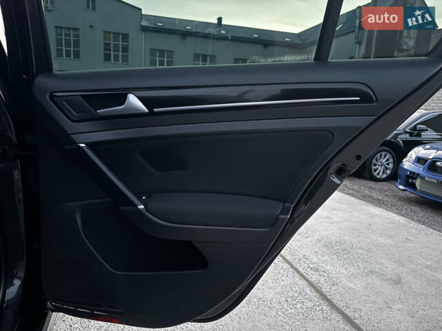 Серый Фольксваген Гольф, объемом двигателя 1.4 л и пробегом 228 тыс. км за 13750 $, фото 40 на Automoto.ua