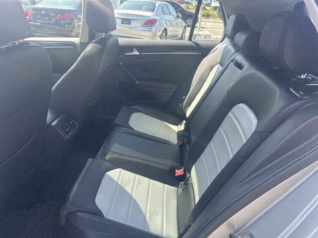 Сірий Фольксваген Гольф, об'ємом двигуна 2 л та пробігом 77 тис. км за 10000 $, фото 8 на Automoto.ua