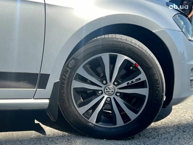 Сірий Фольксваген Гольф, об'ємом двигуна 1.6 л та пробігом 228 тис. км за 10990 $, фото 12 на Automoto.ua
