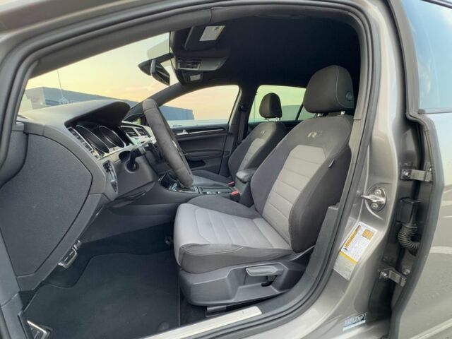 Серый Фольксваген Гольф, объемом двигателя 2 л и пробегом 142 тыс. км за 19999 $, фото 5 на Automoto.ua