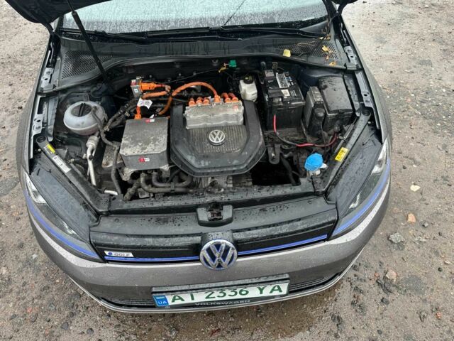 Серый Фольксваген Гольф, объемом двигателя 0 л и пробегом 167 тыс. км за 8900 $, фото 9 на Automoto.ua