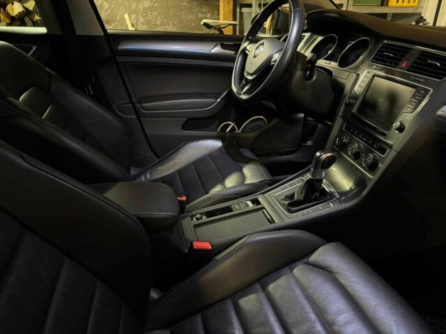 Серый Фольксваген Гольф, объемом двигателя 0 л и пробегом 100 тыс. км за 9200 $, фото 6 на Automoto.ua