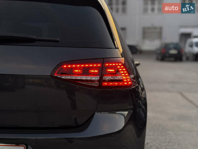 Серый Фольксваген Гольф, объемом двигателя 1.4 л и пробегом 228 тыс. км за 13750 $, фото 11 на Automoto.ua