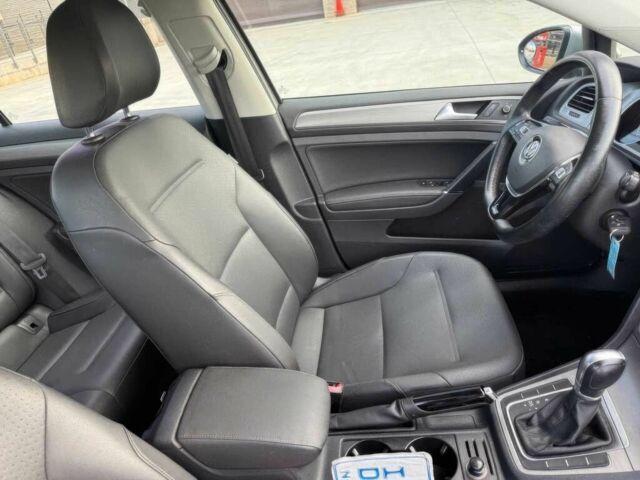 Серый Фольксваген Гольф, объемом двигателя 1.8 л и пробегом 73 тыс. км за 6000 $, фото 8 на Automoto.ua