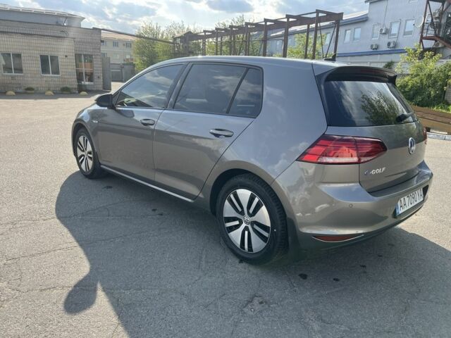 Фольксваген Гольф 2015 у Києві на Automoto.ua Сірий Фольксваген Гольф, об'ємом двигуна 0 л та пробігом 130 тис. км за 9500 $, фото 3 на Automoto.ua