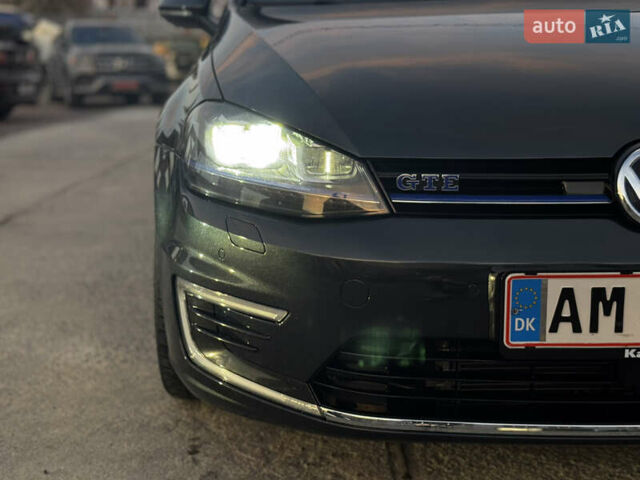 Серый Фольксваген Гольф, объемом двигателя 1.4 л и пробегом 228 тыс. км за 13750 $, фото 10 на Automoto.ua