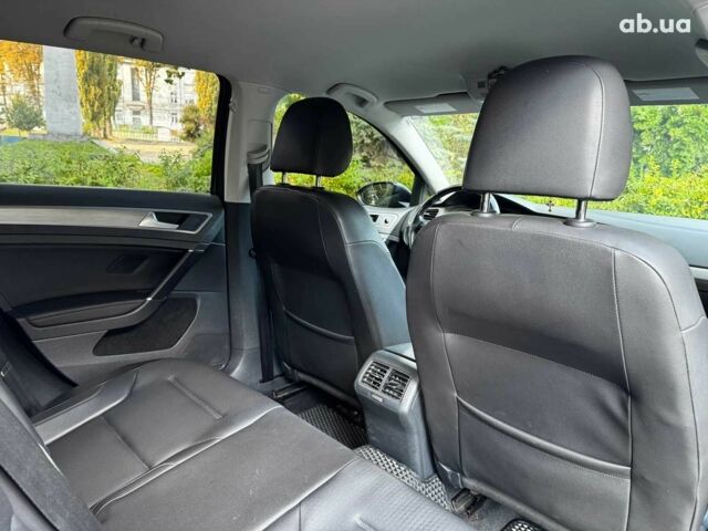 Сірий Фольксваген Гольф, об'ємом двигуна 2 л та пробігом 198 тис. км за 11590 $, фото 24 на Automoto.ua