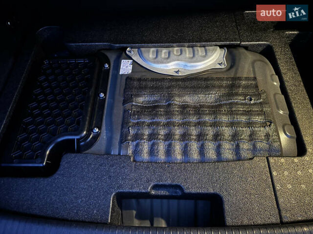 Серый Фольксваген Гольф, объемом двигателя 1.4 л и пробегом 228 тыс. км за 13750 $, фото 39 на Automoto.ua