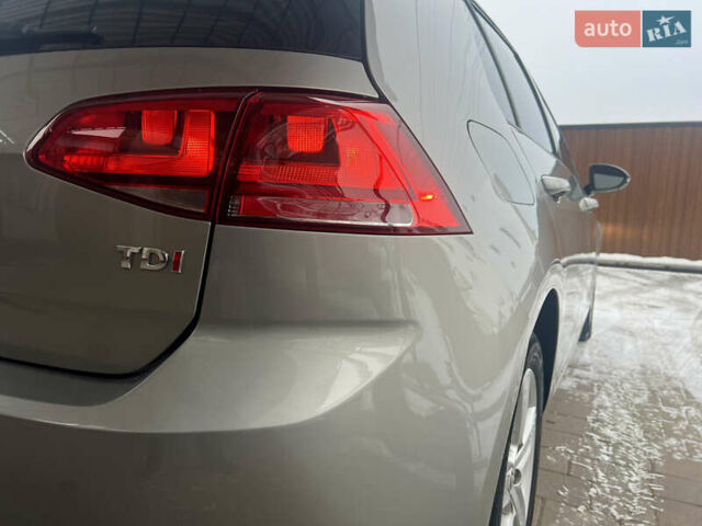 Серый Фольксваген Гольф, объемом двигателя 2 л и пробегом 209 тыс. км за 13333 $, фото 10 на Automoto.ua