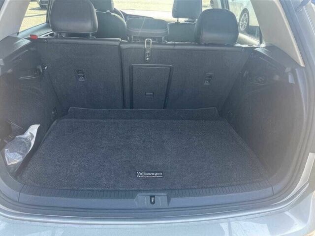 Сірий Фольксваген Гольф, об'ємом двигуна 2 л та пробігом 77 тис. км за 10000 $, фото 9 на Automoto.ua