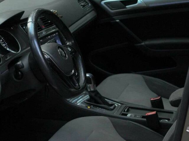 Серый Фольксваген Гольф, объемом двигателя 0 л и пробегом 167 тыс. км за 8900 $, фото 3 на Automoto.ua