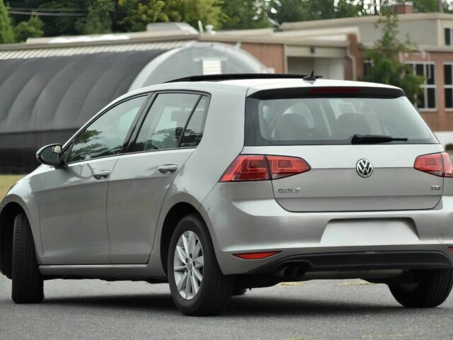 Серый Фольксваген Гольф, объемом двигателя 1.8 л и пробегом 70 тыс. км за 2200 $, фото 2 на Automoto.ua