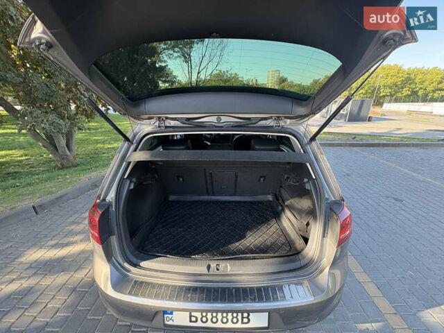 Серый Фольксваген Гольф, объемом двигателя 1.2 л и пробегом 210 тыс. км за 9900 $, фото 19 на Automoto.ua