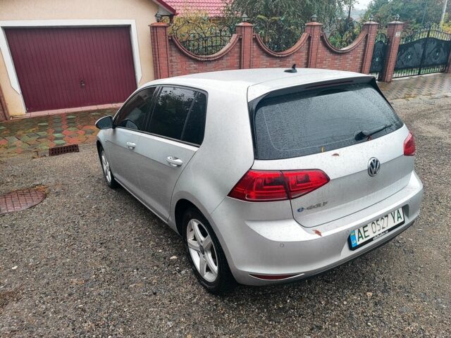 Серый Фольксваген Гольф, объемом двигателя 0 л и пробегом 99 тыс. км за 10000 $, фото 2 на Automoto.ua