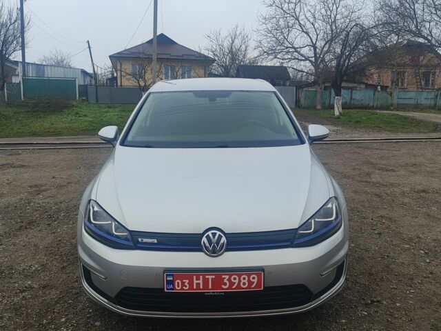 Серый Фольксваген Гольф, объемом двигателя 0 л и пробегом 132 тыс. км за 8500 $, фото 2 на Automoto.ua