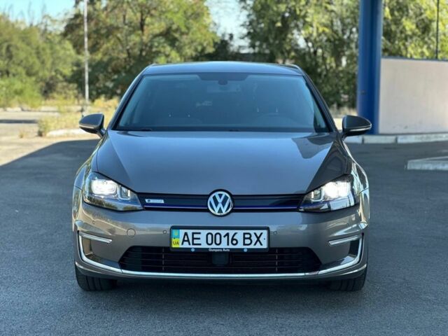 Сірий Фольксваген Гольф, об'ємом двигуна 0 л та пробігом 127 тис. км за 8500 $, фото 1 на Automoto.ua