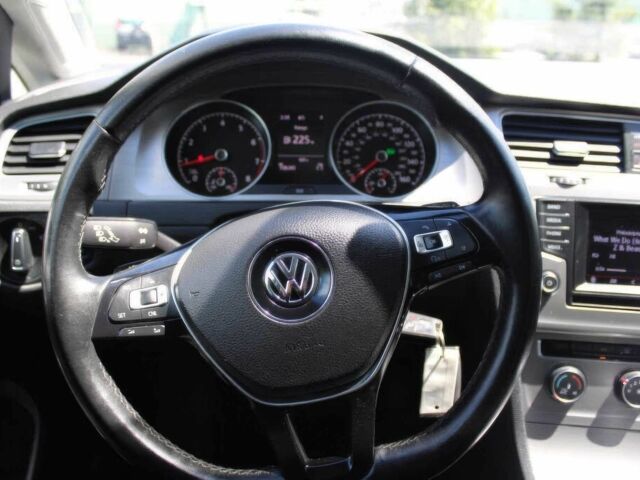 Серый Фольксваген Гольф, объемом двигателя 1.8 л и пробегом 80 тыс. км за 3000 $, фото 11 на Automoto.ua