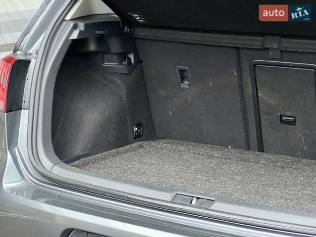 Сірий Фольксваген Гольф, об'ємом двигуна 1.8 л та пробігом 136 тис. км за 12500 $, фото 43 на Automoto.ua
